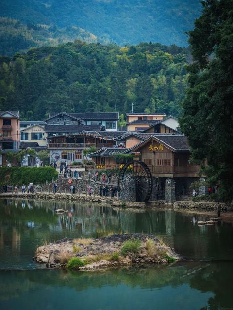 อวิ๋นสุ่ยเหยา · เหอกุ้ยโหลว ภาพที่ 9
