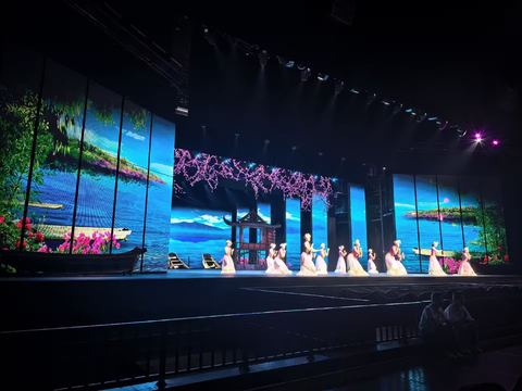 โชว์ Lijiang Eternal Love ภาพที่ 3
